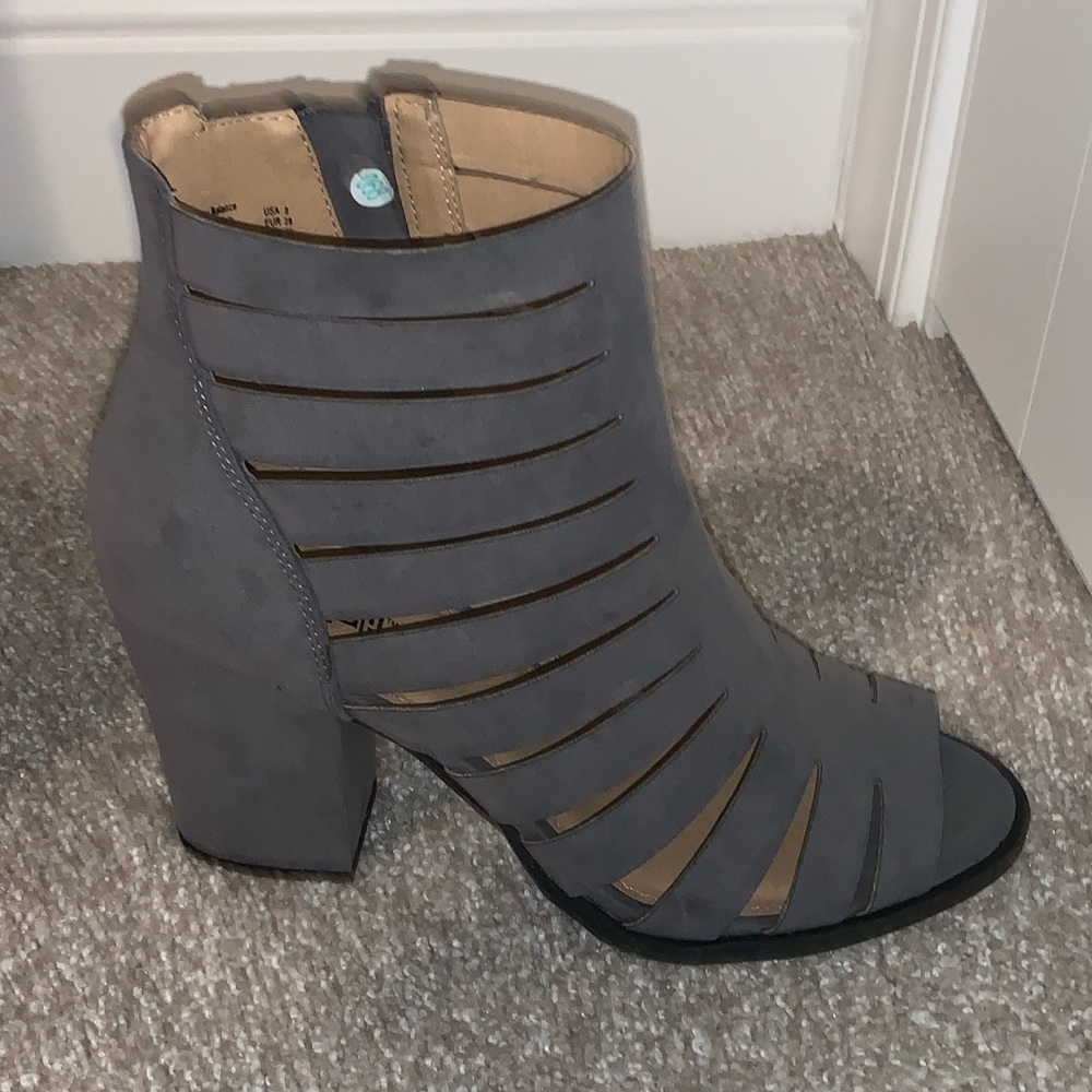 Grey heels